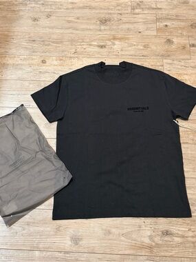 Essentials “Fear of God” Black T-Shirt